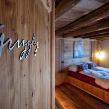 Grizzly Haus & Frosch Restaurant - Teritoria Bed and Breakfast Varena Εξωτερικό φωτογραφία