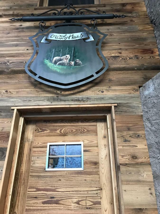 Grizzly Haus & Frosch Restaurant - Teritoria Bed and Breakfast Varena Εξωτερικό φωτογραφία