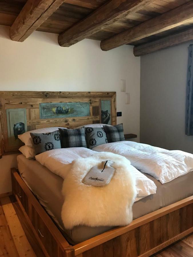 Grizzly Haus & Frosch Restaurant - Teritoria Bed and Breakfast Varena Εξωτερικό φωτογραφία